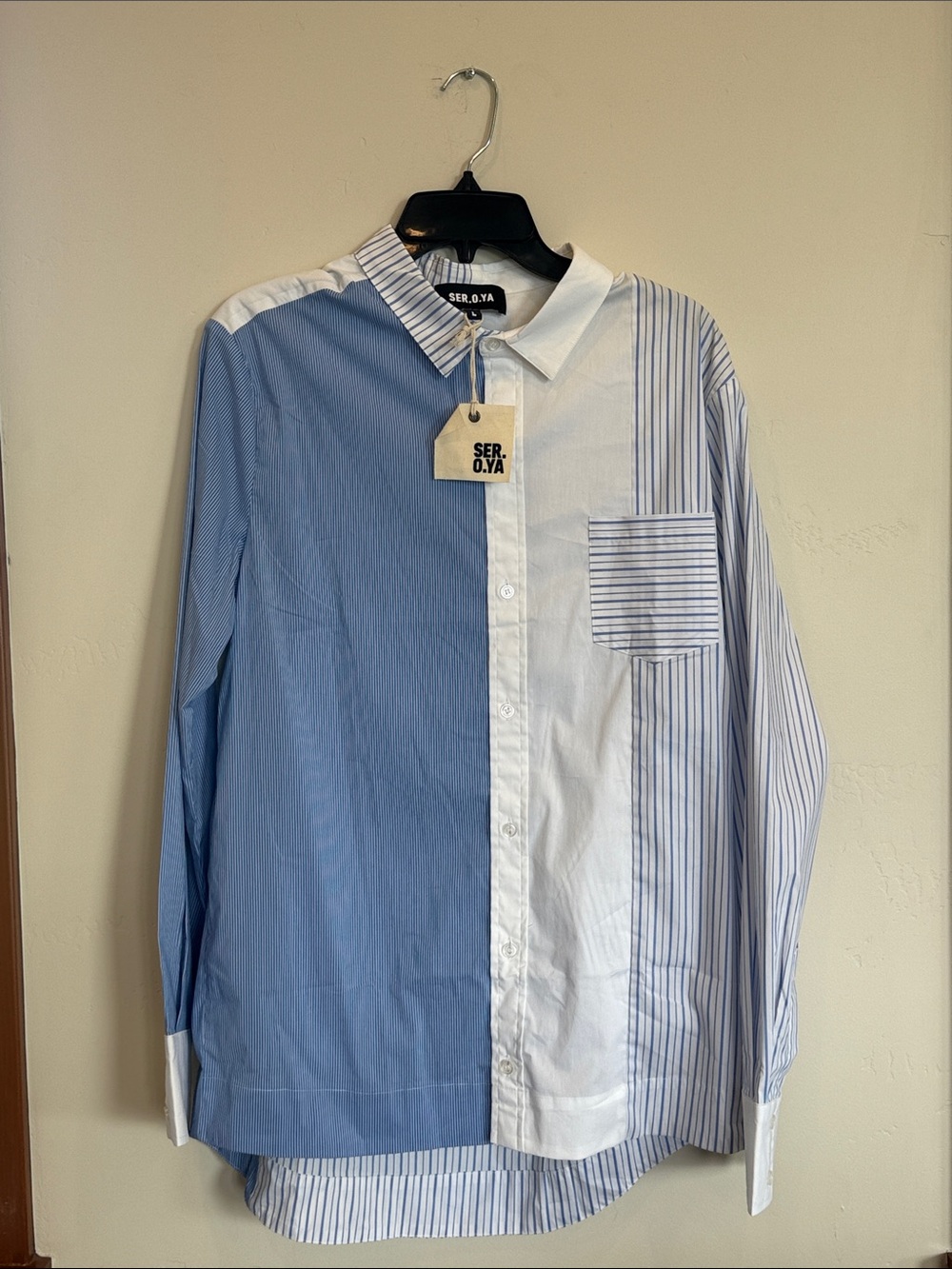 SEROYA Teagan Button Down Shirt Blue and White Stripes size Large